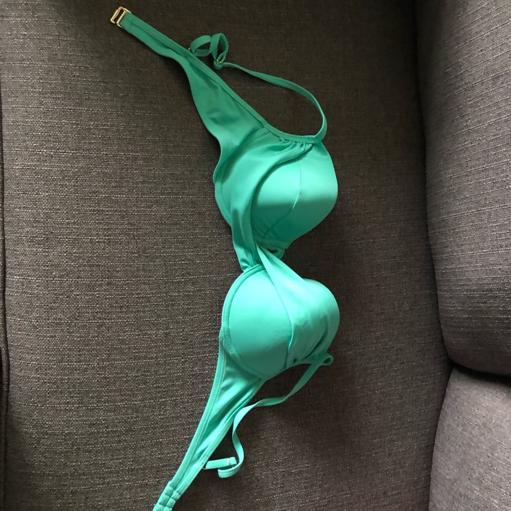 Bathing suit top